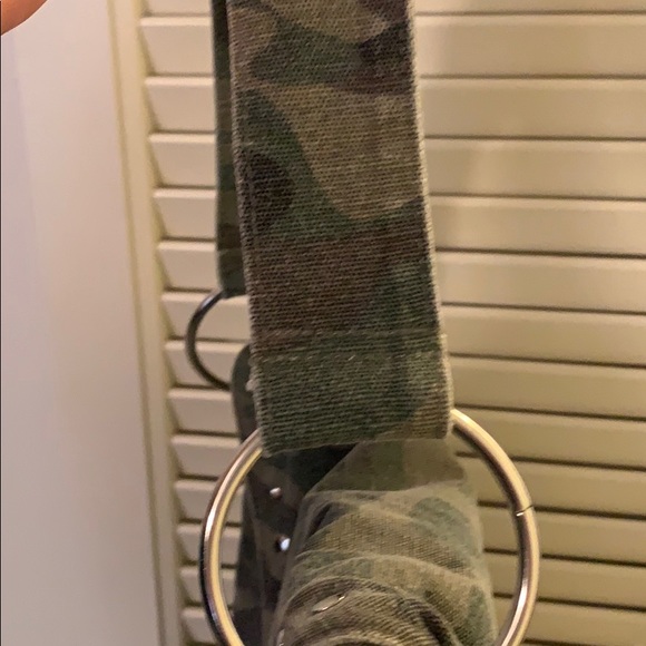 Handbag - Picture 3 of 6